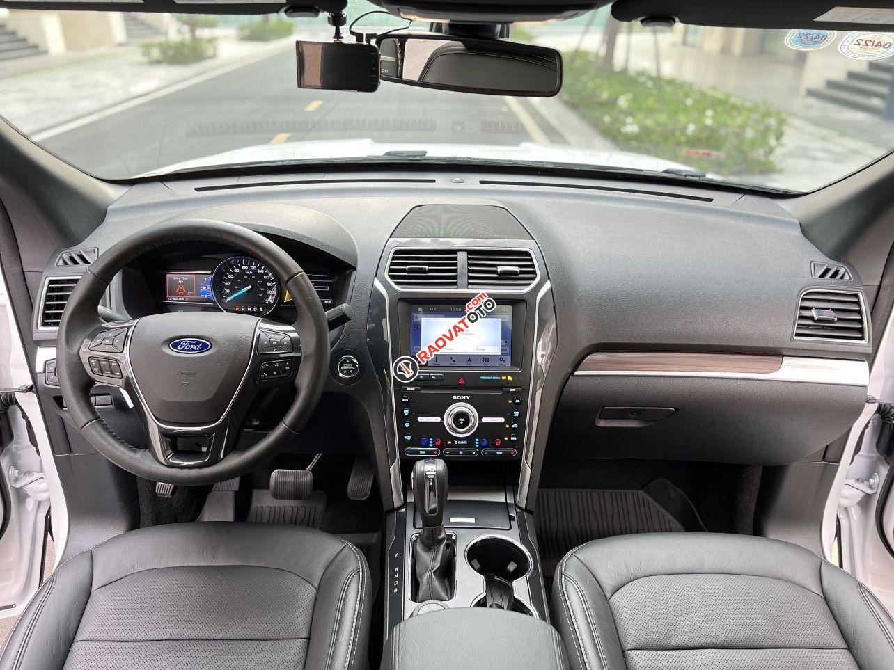 Bán Ford Explorer 2.3 Limited Ecoboost năm 2019, màu trắng, nhập khẩu nguyên chiếc, lịch sử hãng đẹp đầy đủ-6