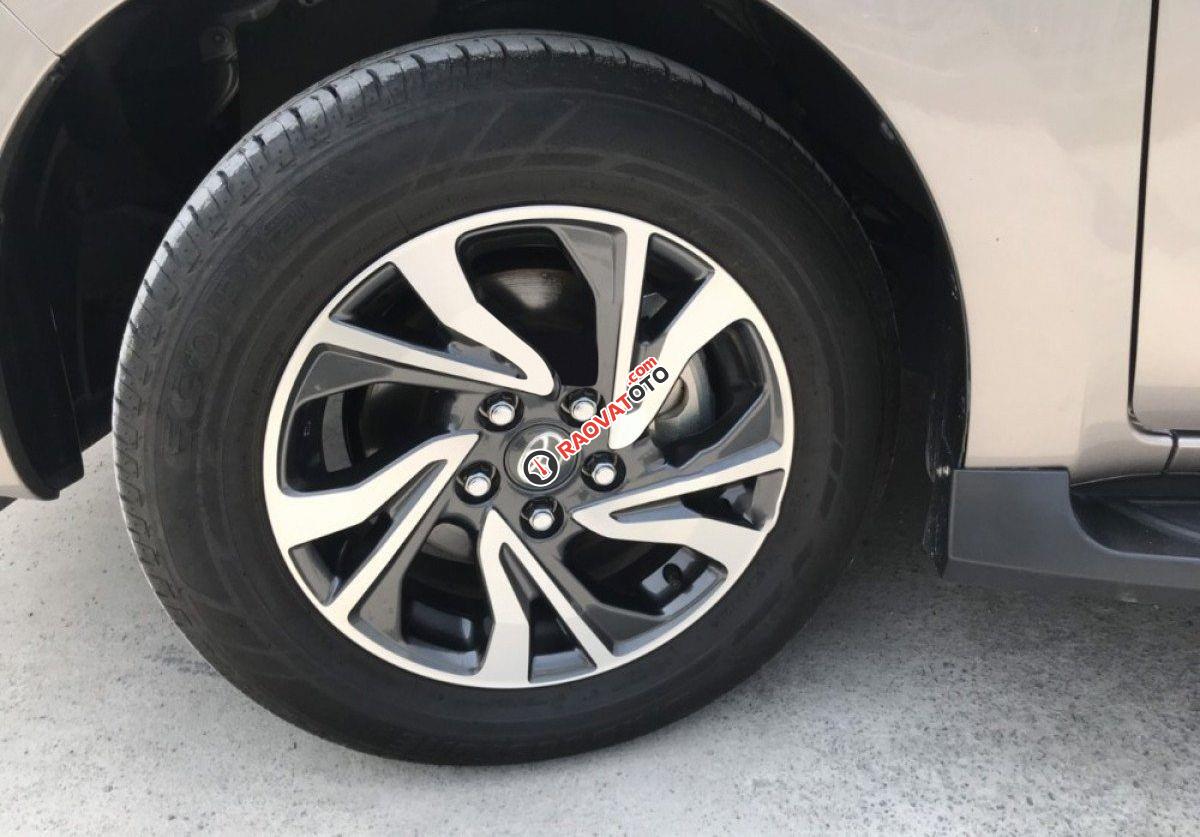 Bán Toyota Innova 2.0E sản xuất 2020, màu xám-0