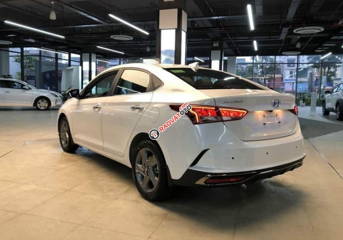 Bán ô tô Hyundai Accent 1.4 ATH sản xuất năm 2022, màu trắng-3
