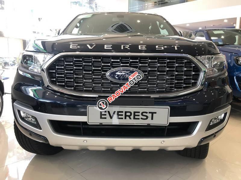 Cần bán Ford Everest sản xuất năm 2022, màu đen, nhập khẩu-0