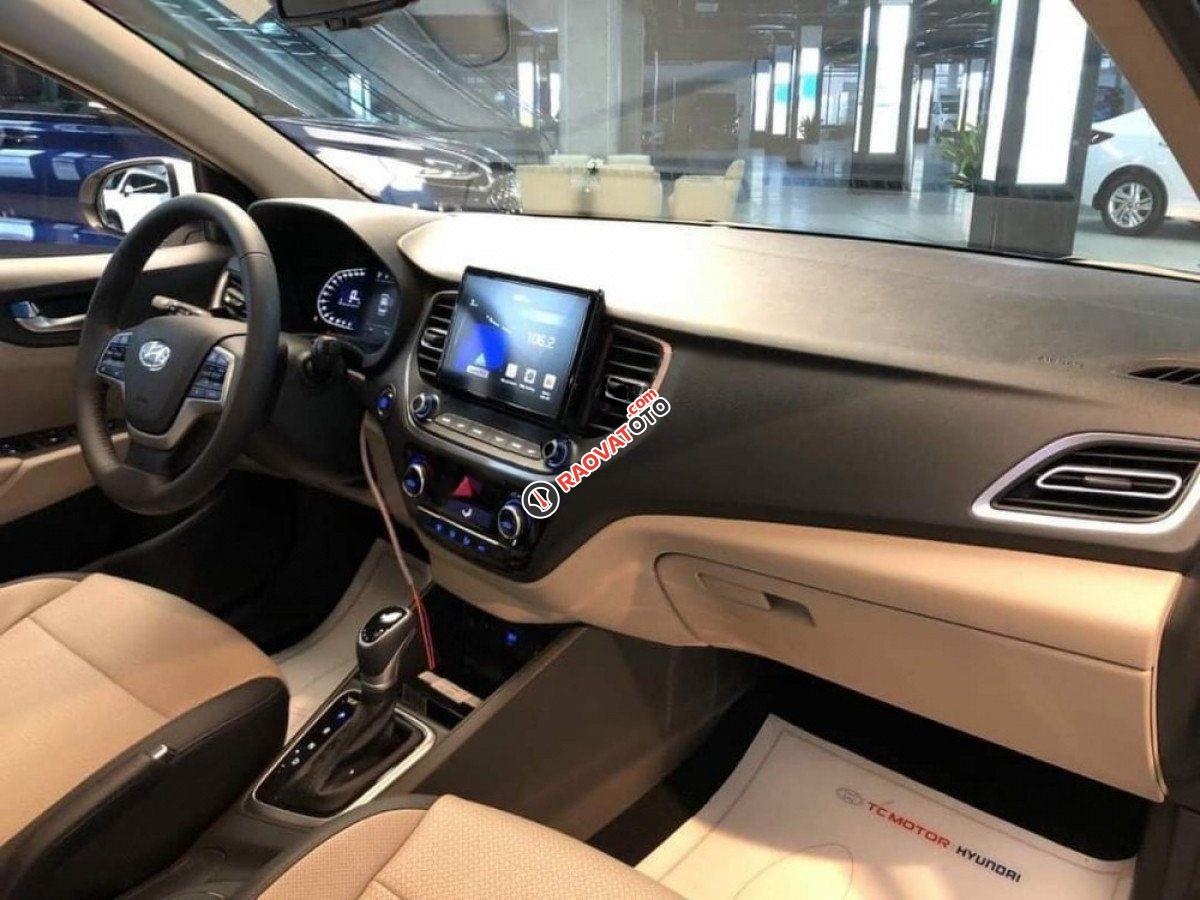 Bán ô tô Hyundai Accent 1.4 ATH sản xuất năm 2022, màu trắng-6