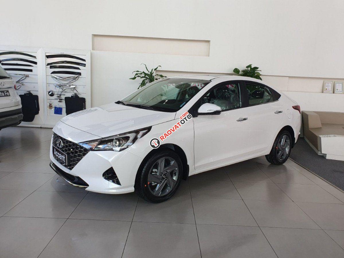 Bán ô tô Hyundai Accent 1.4 ATH sản xuất năm 2022, màu trắng-0
