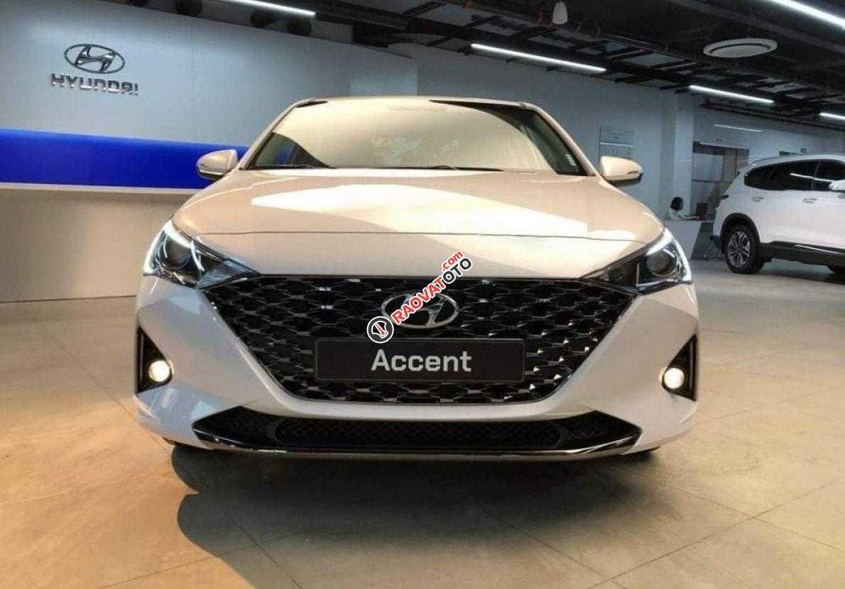 Bán ô tô Hyundai Accent 1.4 ATH sản xuất năm 2022, màu trắng-4