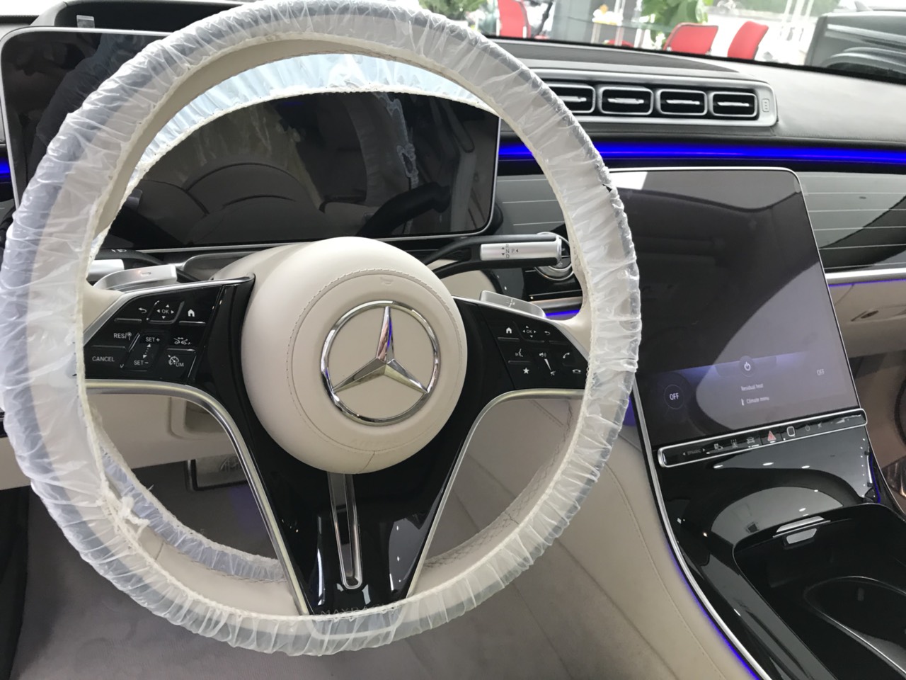 Mercedes Benz S680 Maybach mới 100% sản xuất 2022 đang có xe giao ngay.-8