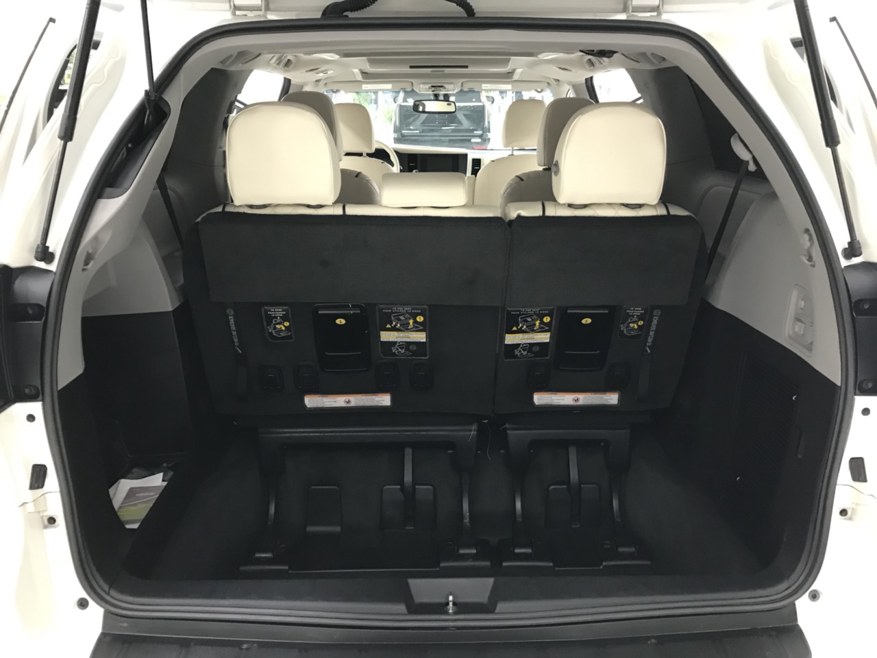 Bán chiếc Toyota Sienna Limited 3.5V6 sản xuất 2015 xuất Mỹ xe đăng ký cá nhân -8
