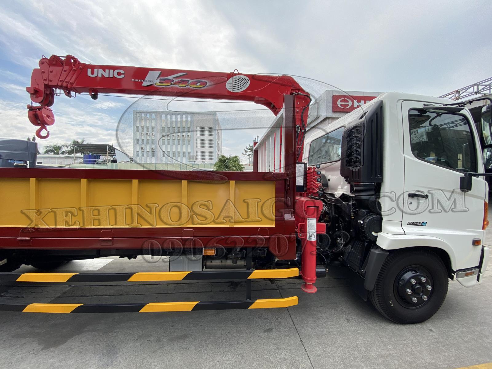 Xe Tải Hino FC 5 Tấn Gắn Cẩu UNIC 344-1