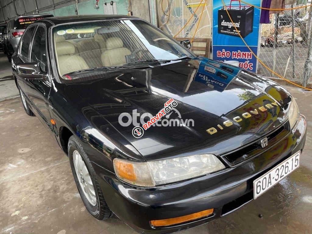 Bán Honda Accord năm sản xuất 1997, màu đen, 110tr-1