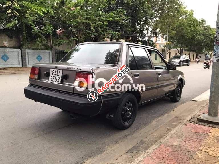 Bán xe Toyota Corolla sản xuất năm 1985, màu vàng, xe nhập-9