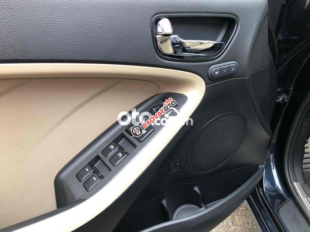 Bán Kia Cerato 2.0 Premium năm sản xuất 2018, màu xanh lam-8
