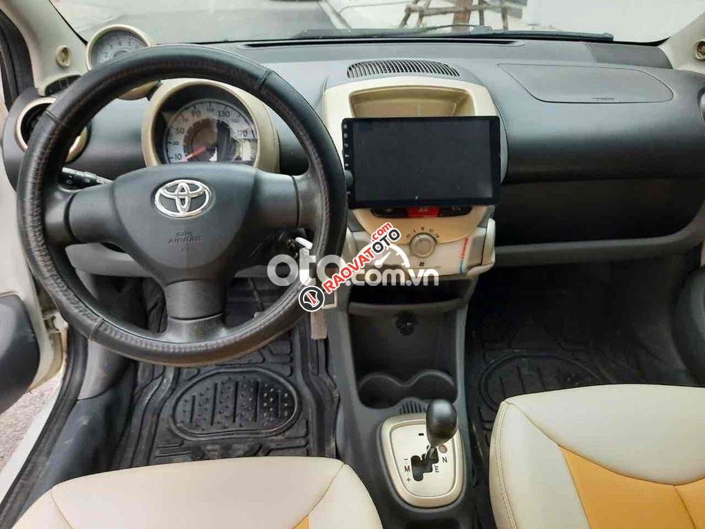 Bán Toyota Aygo 1.0AT sản xuất năm 2009, nhập khẩu nguyên chiếc, giá tốt-5