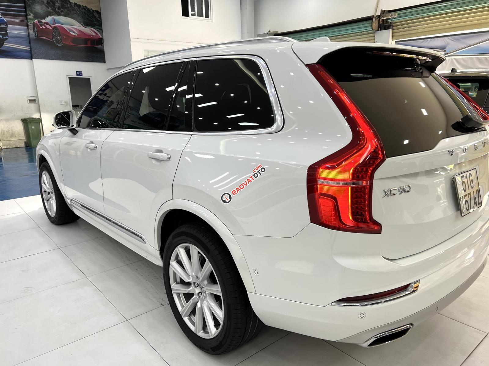 Cần bán Volvo XC90 sản xuất 2018, màu trắng, nhập khẩu -8