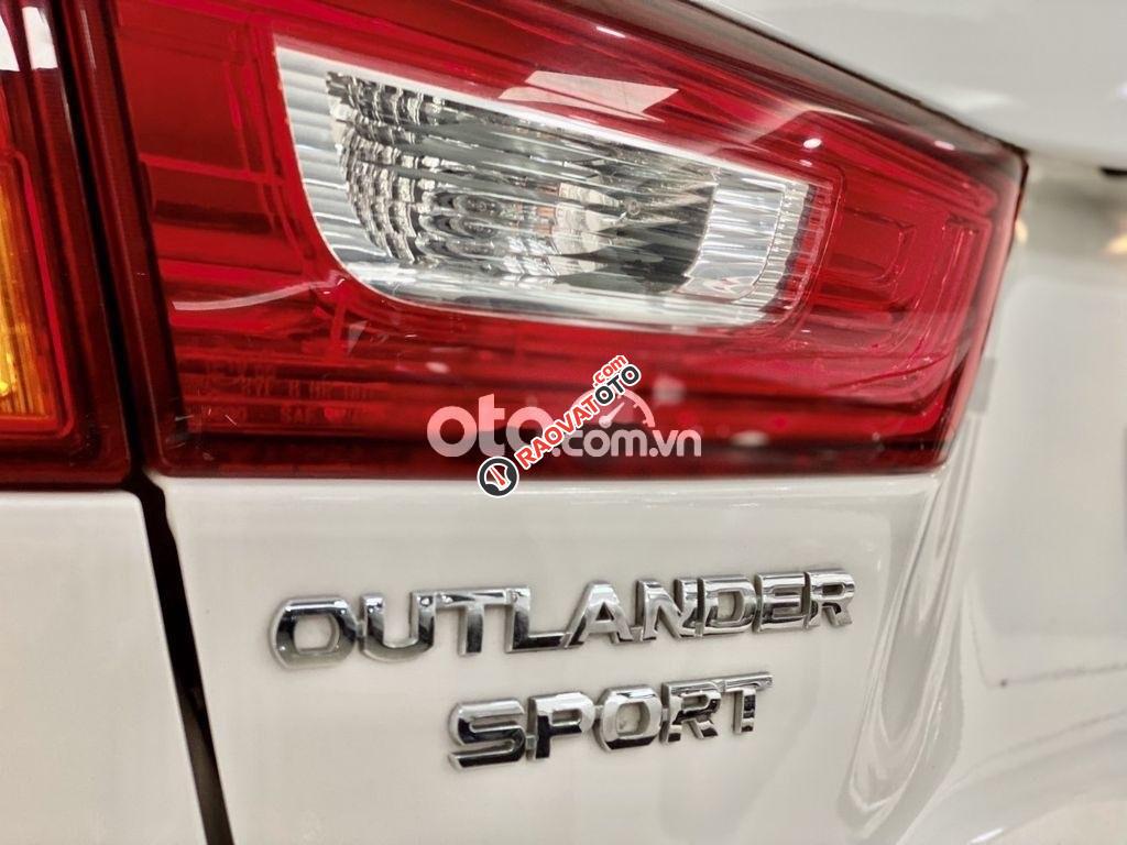 Cần bán xe Mitsubishi Outlander Sport GLS năm sản xuất 2015, màu trắng-5
