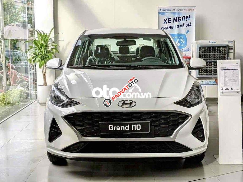 Cần bán xe Hyundai Grand i10 năm 2021, màu trắng-0