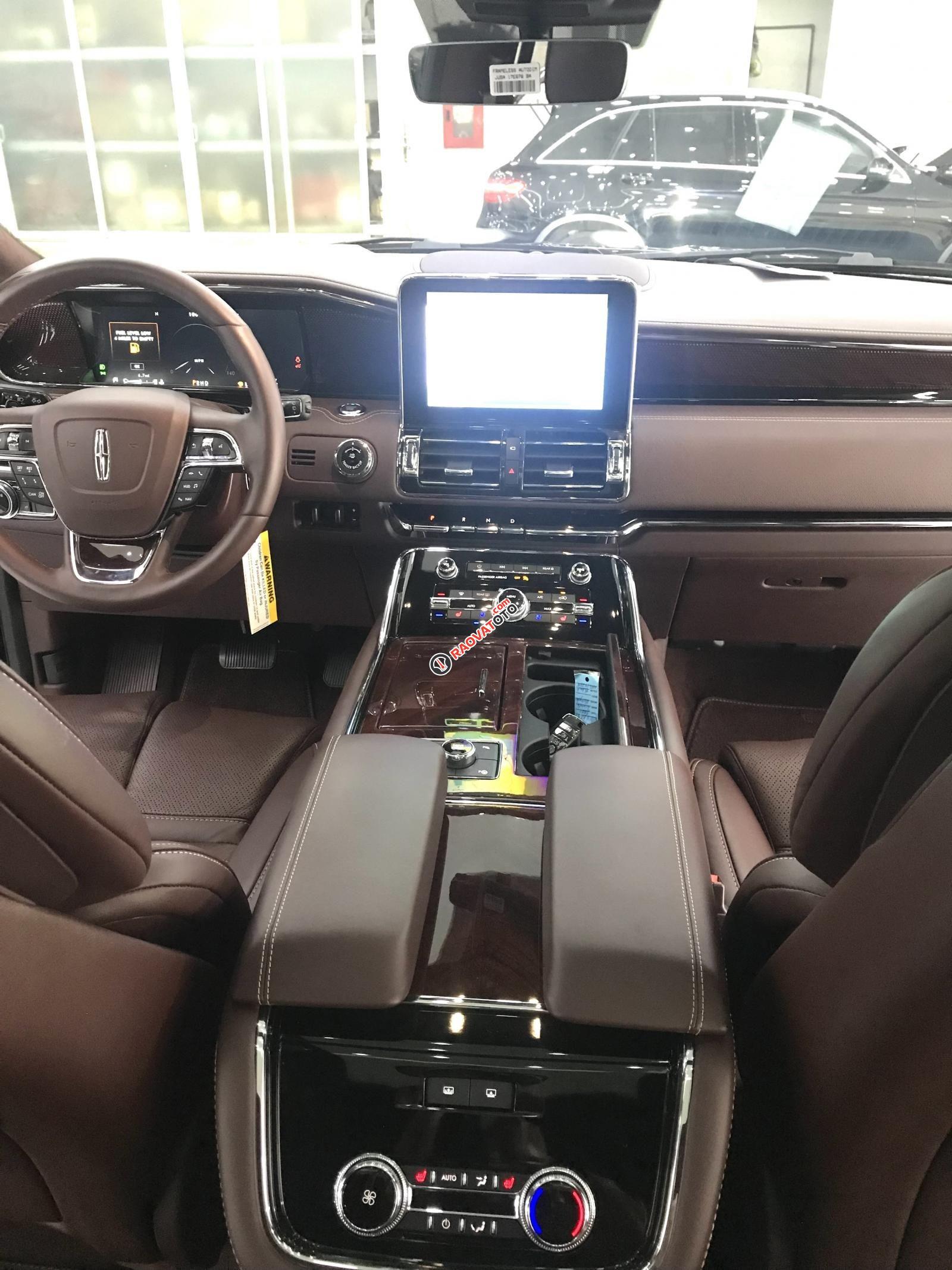 Bán xe Lincoln Navigator Black Label model 2022-17