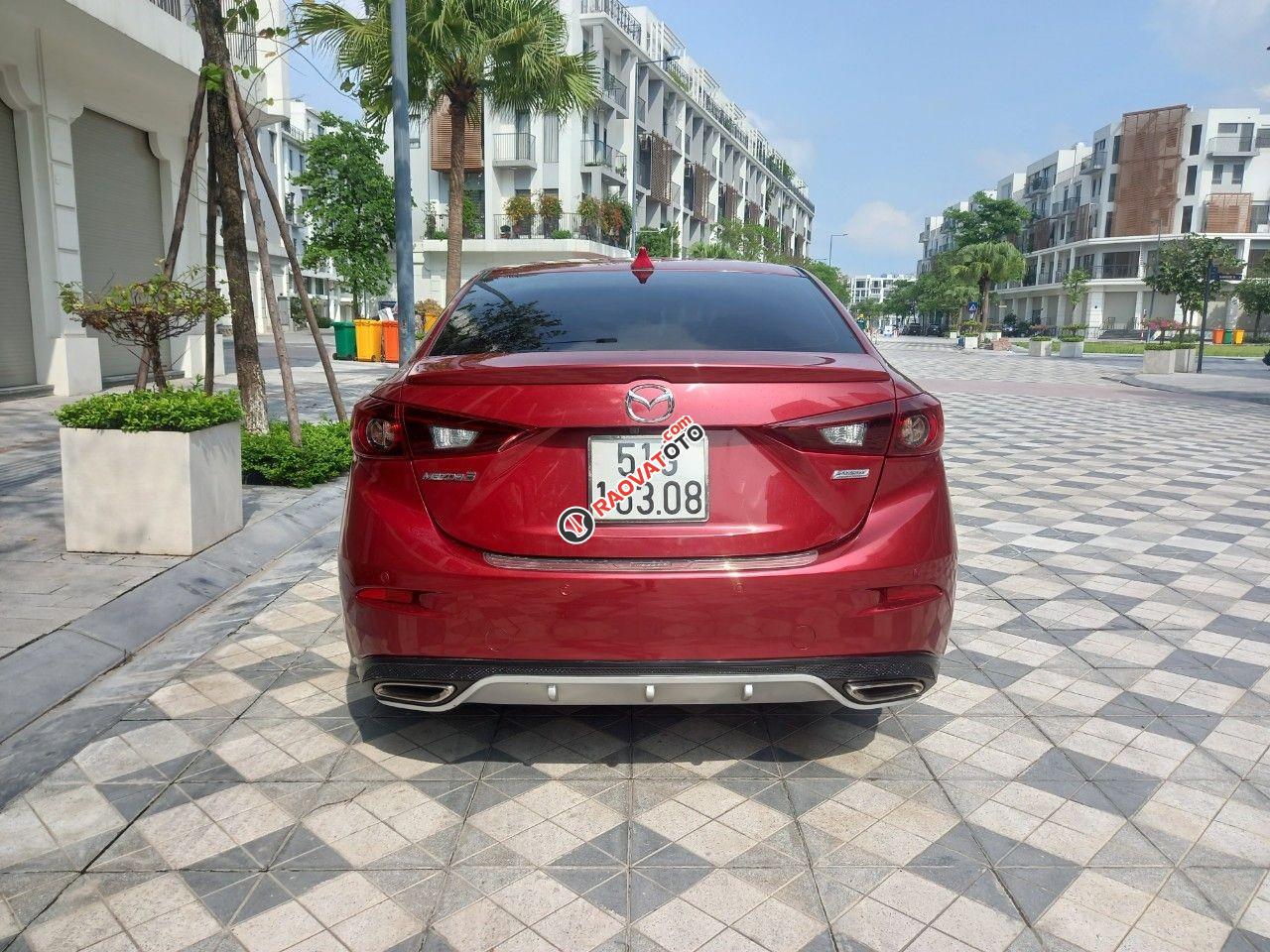 Biển Sài Gòn, màu đỏ-2