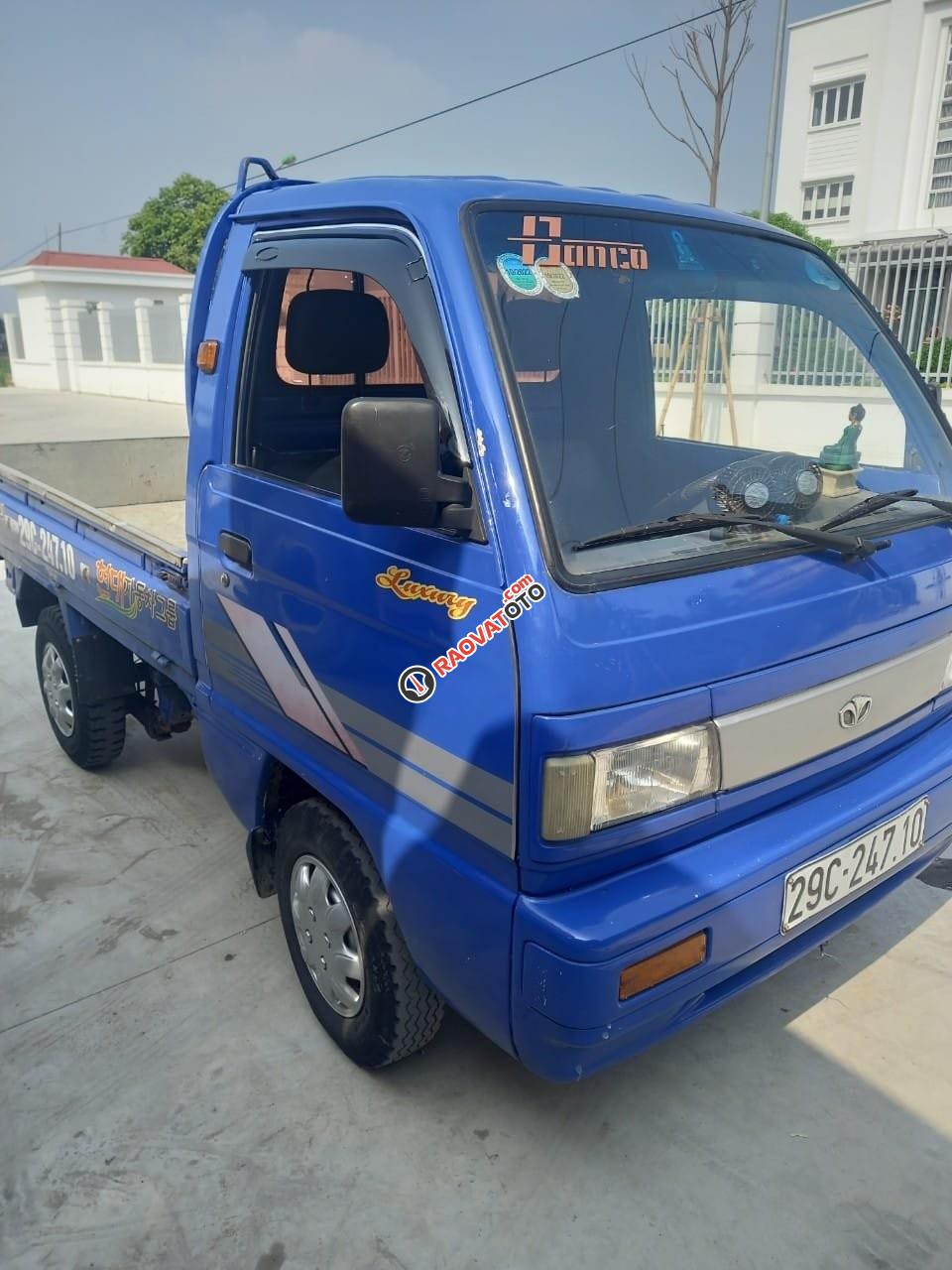 Màu xanh lam, giá 98tr-3