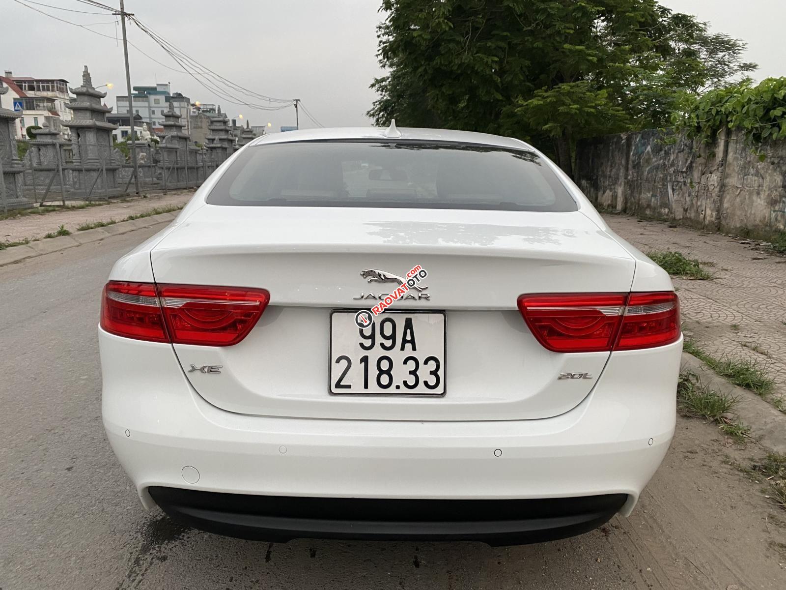 Xe còn đẹp như mới-5