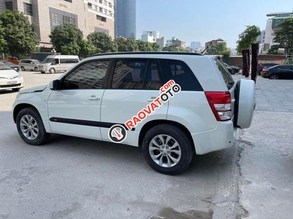 Màu trắng giá cạnh tranh-3