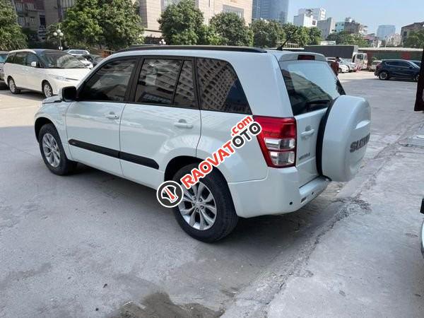 Màu trắng giá cạnh tranh-1