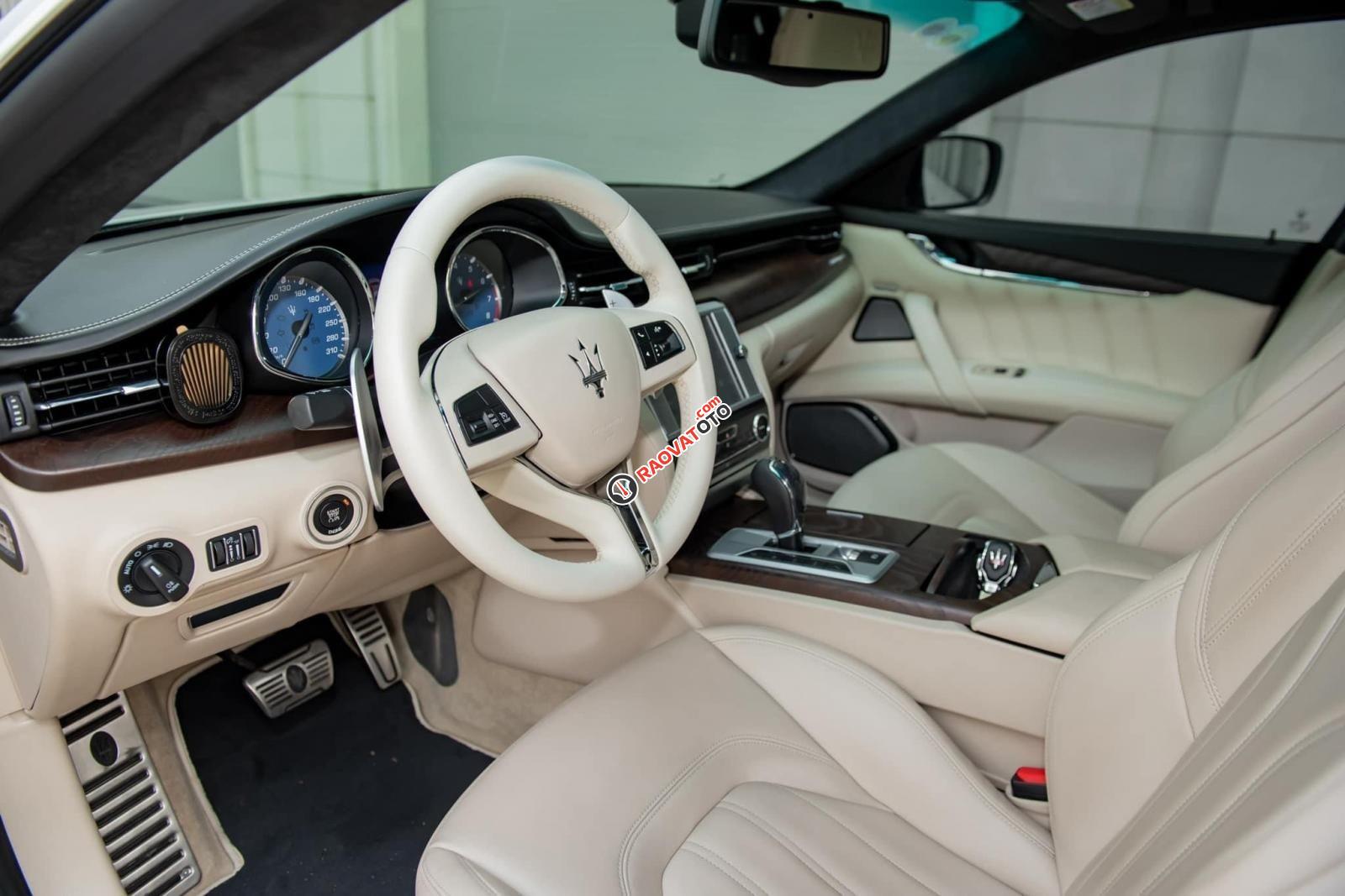 Cần bán xe màu đen-5