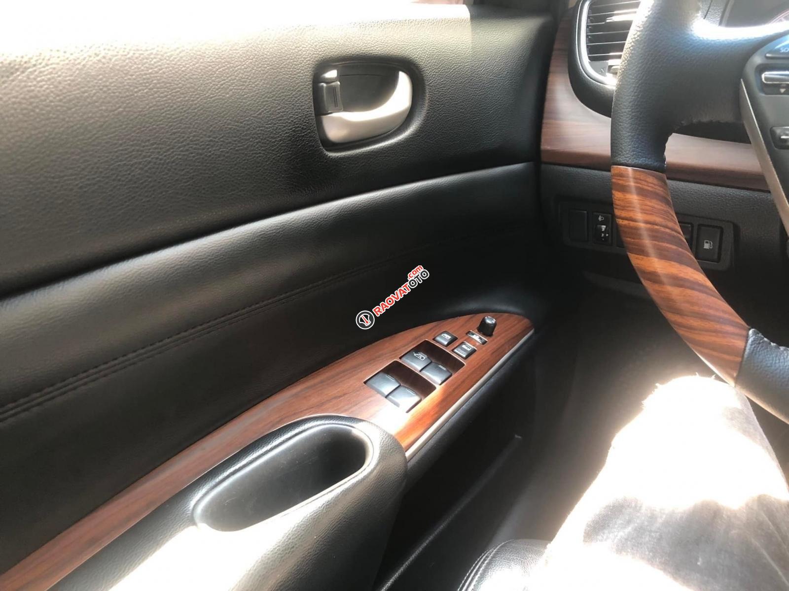 Màu đen, 470 triệu-8