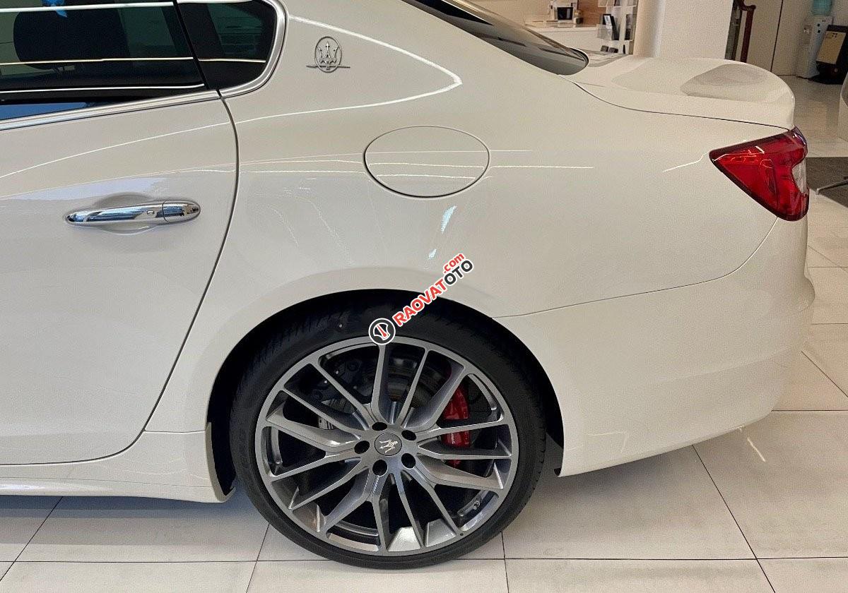 Màu trắng, nhập khẩu-9