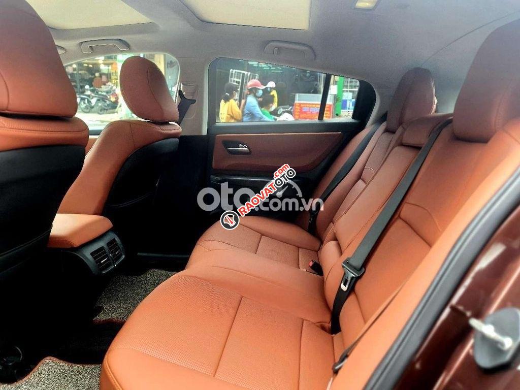 Nhập khẩu nguyên chiếc-10