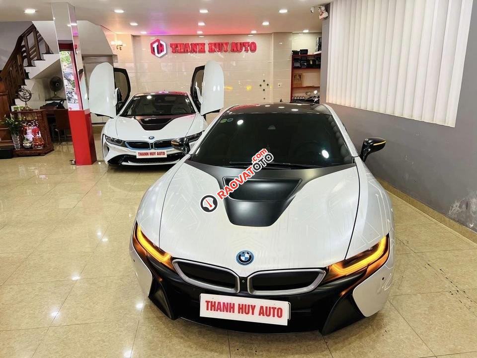 BMW i8 2017-5