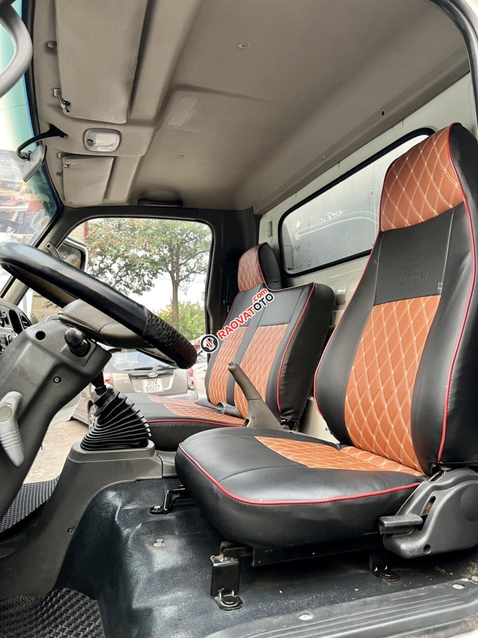 Xe thùng kín tải 3 tấn-10