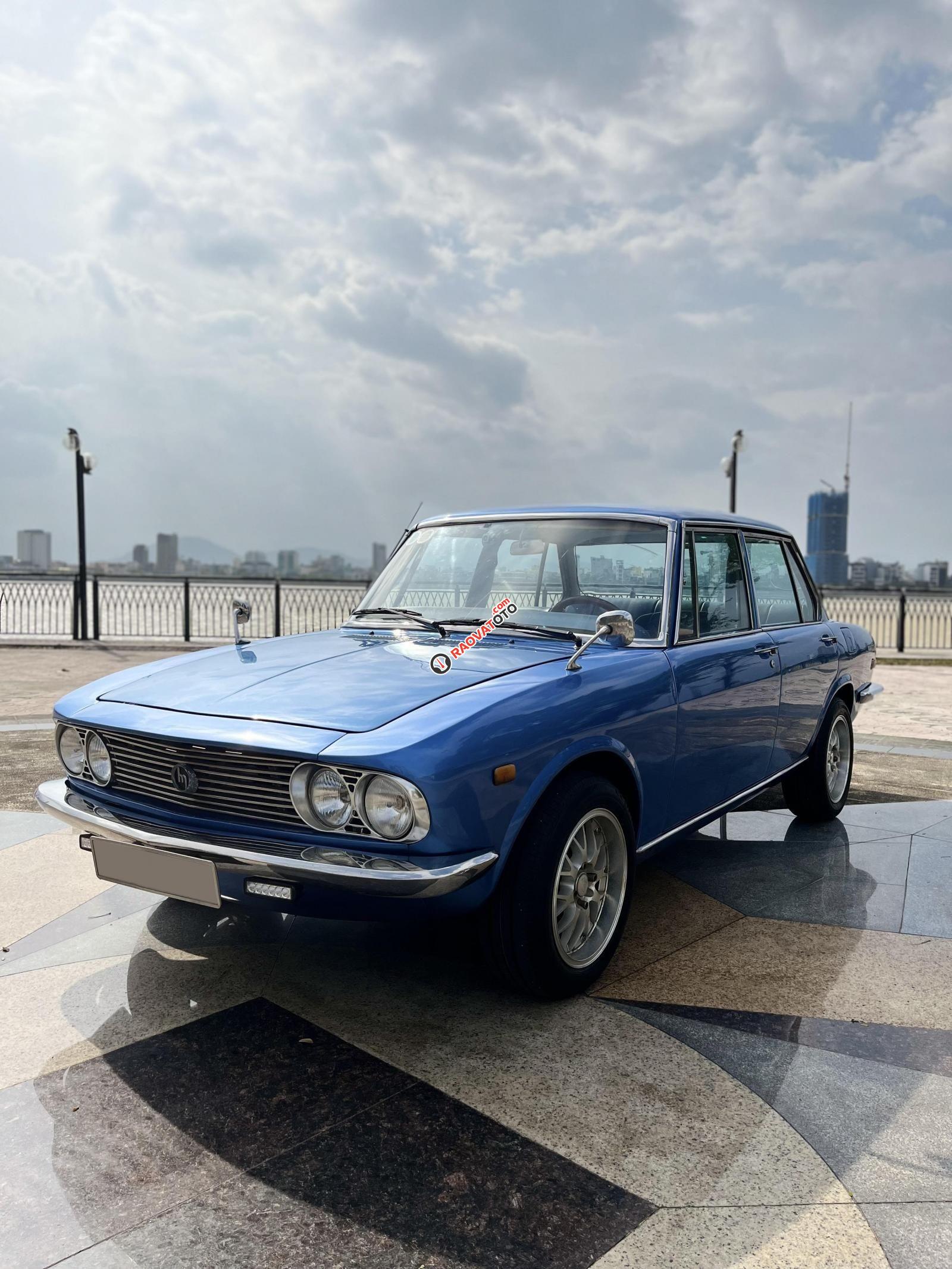 1969 Mazda 1500 màu xanh kim loại-1