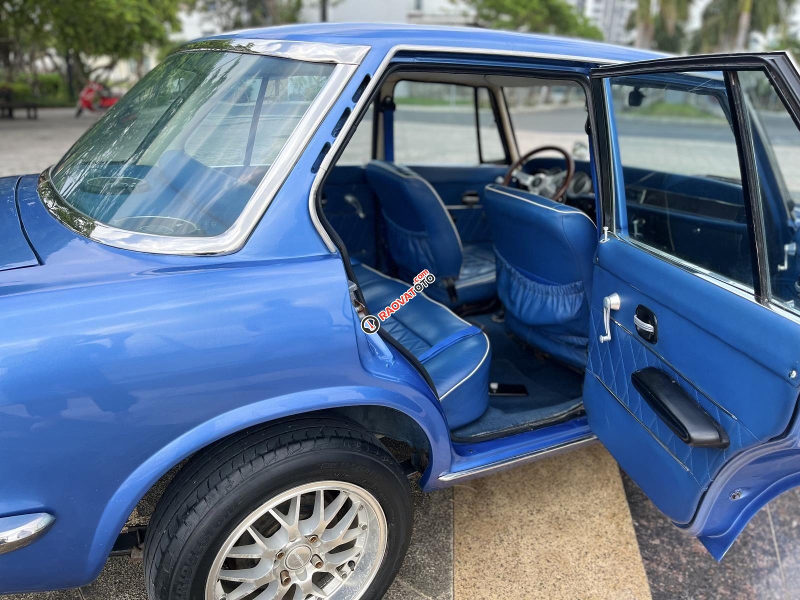 1969 Mazda 1500 màu xanh kim loại-3