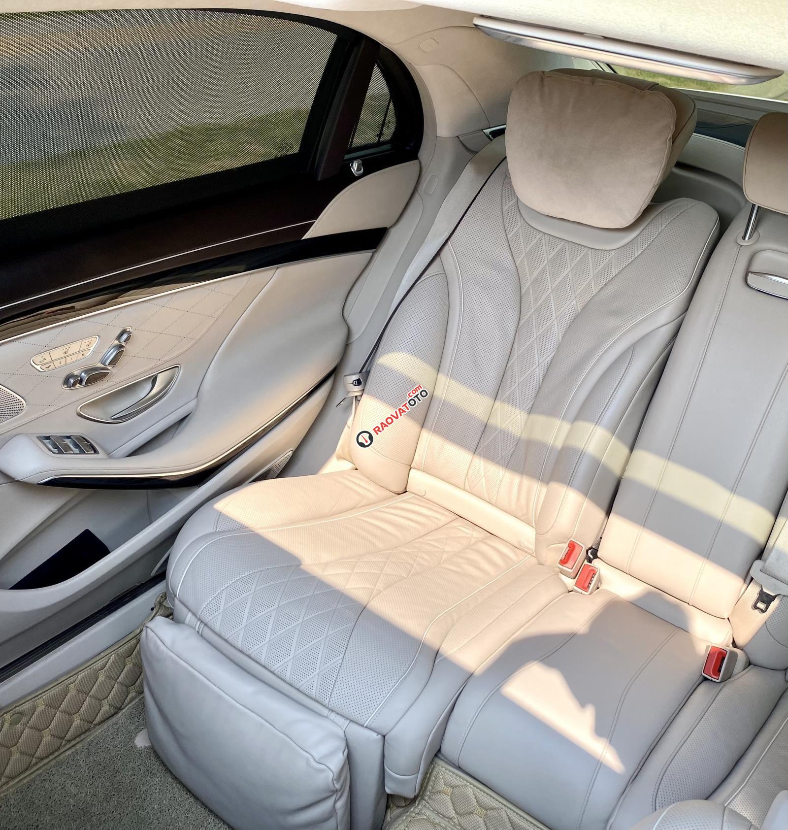 Xe màu trắng-19