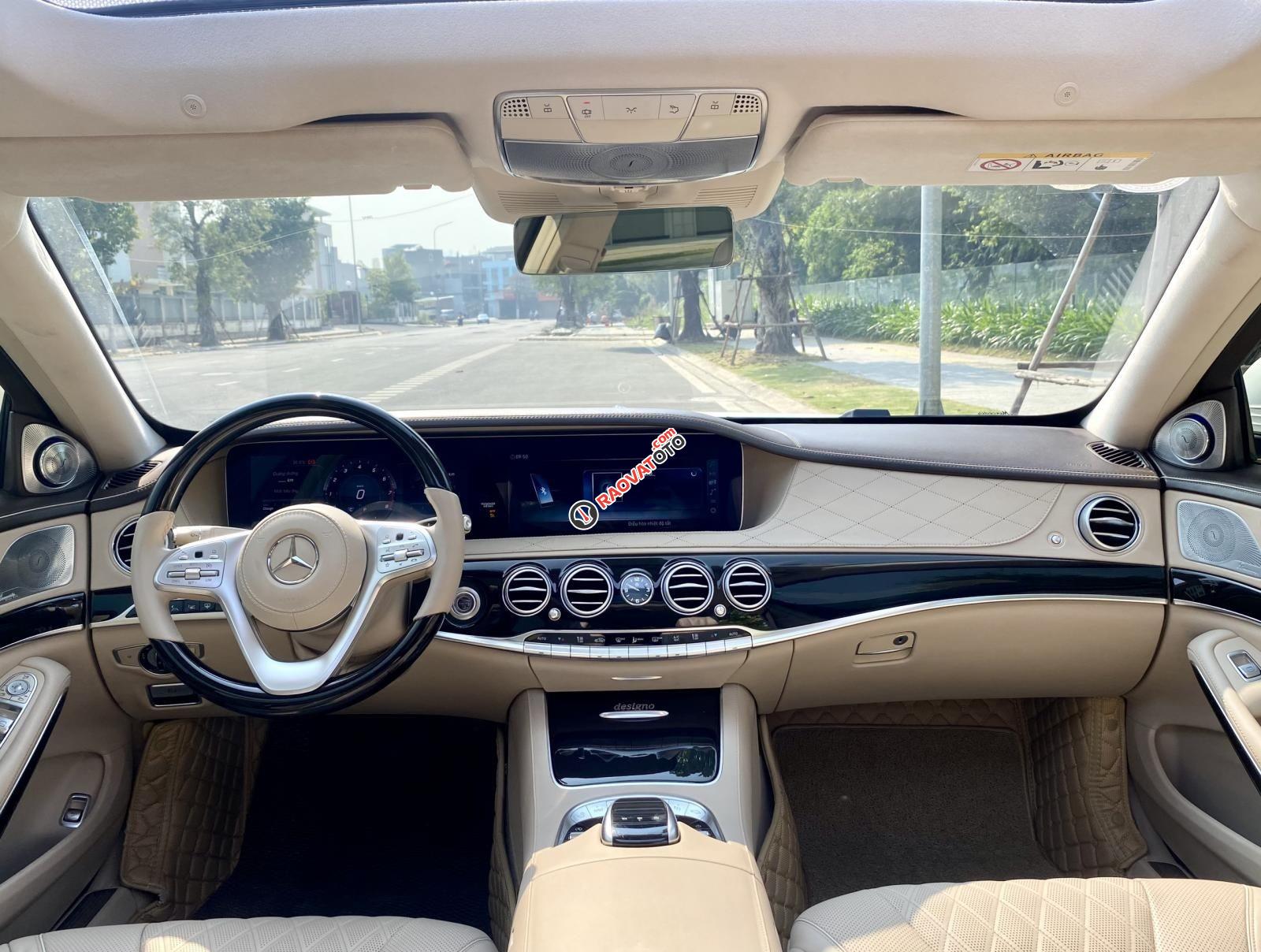 Xe màu trắng-12