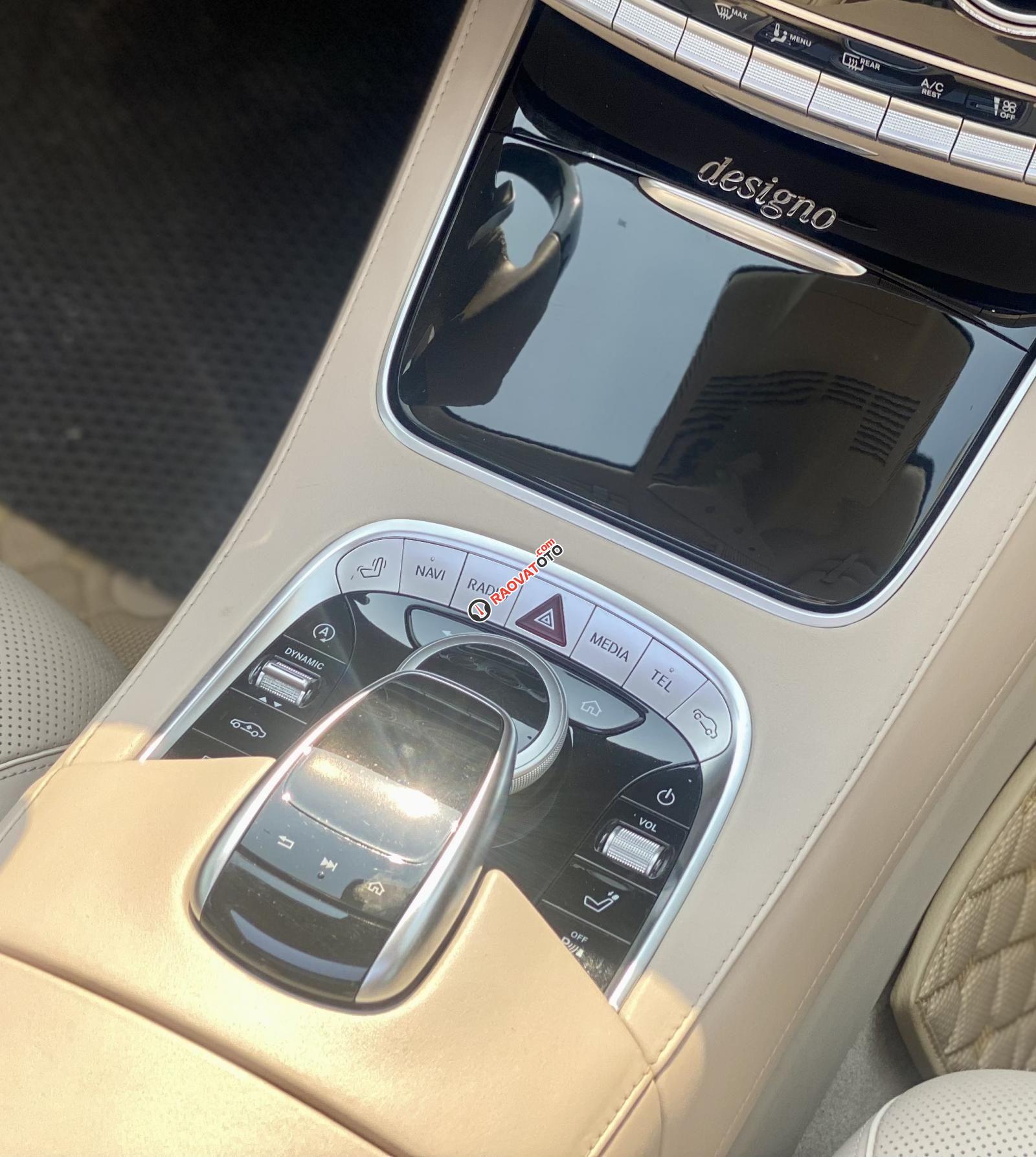 Xe màu trắng-13