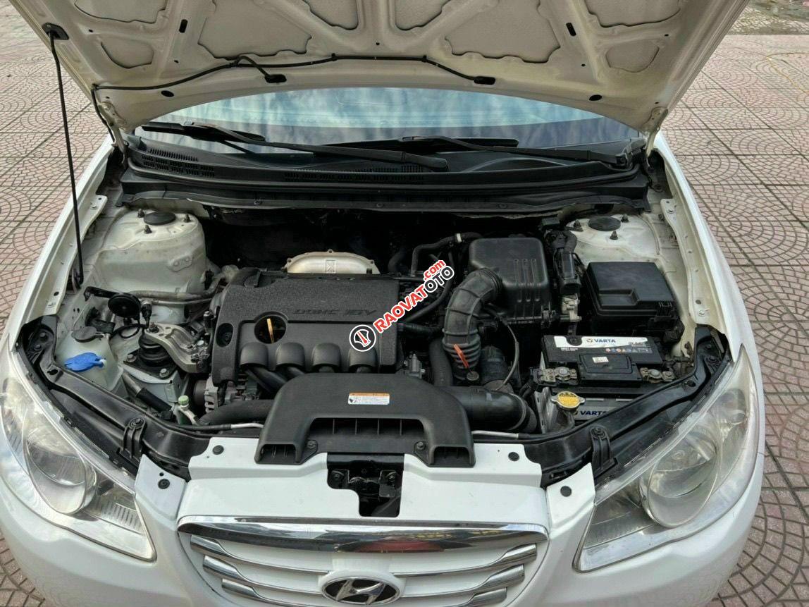 Cần bán Hyundai elantra 2010 số tự động 1.6 biển HN-4