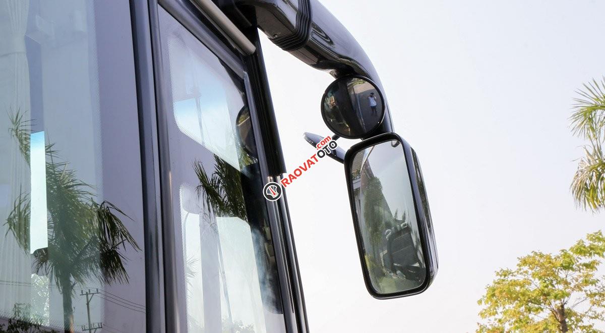 Giá xe khách 29 chỗ bầu hơi, chính hãng HCM, trả góp 70%-0