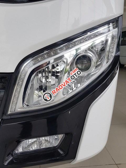 Giá xe khách 29 chỗ bầu hơi, chính hãng HCM, trả góp 70%-13