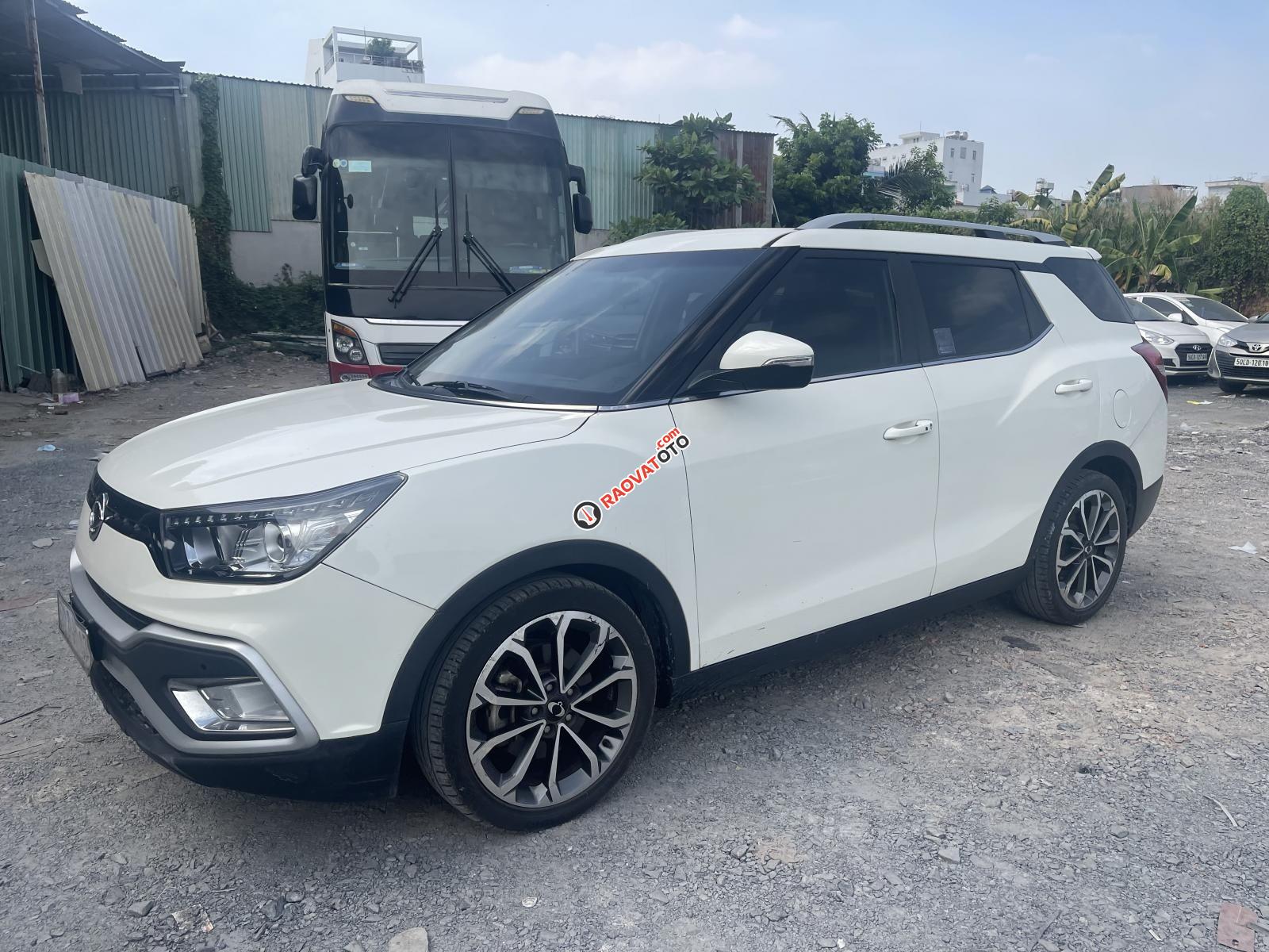 Ssangyong XLV AT nhập bản full, xe chính hãng đi siêu đẹp-12