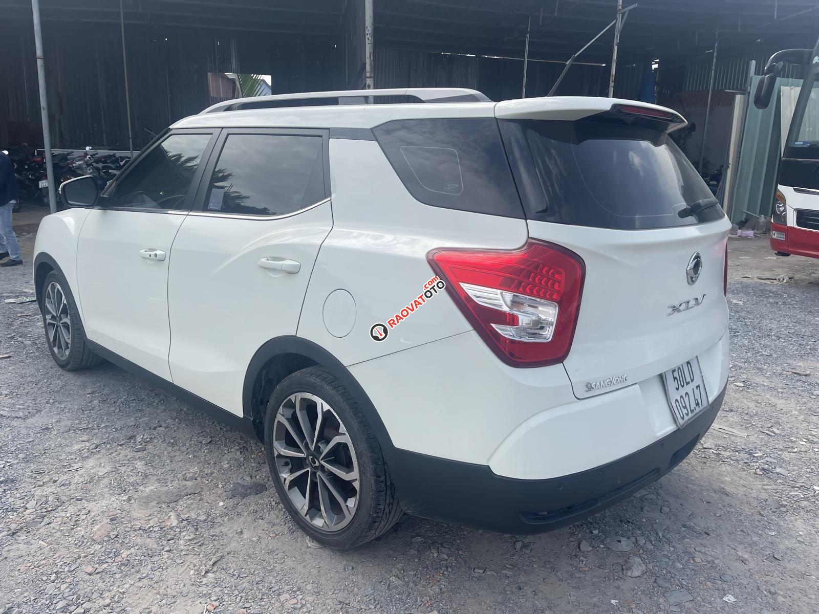 Ssangyong XLV AT nhập bản full, xe chính hãng đi siêu đẹp-7