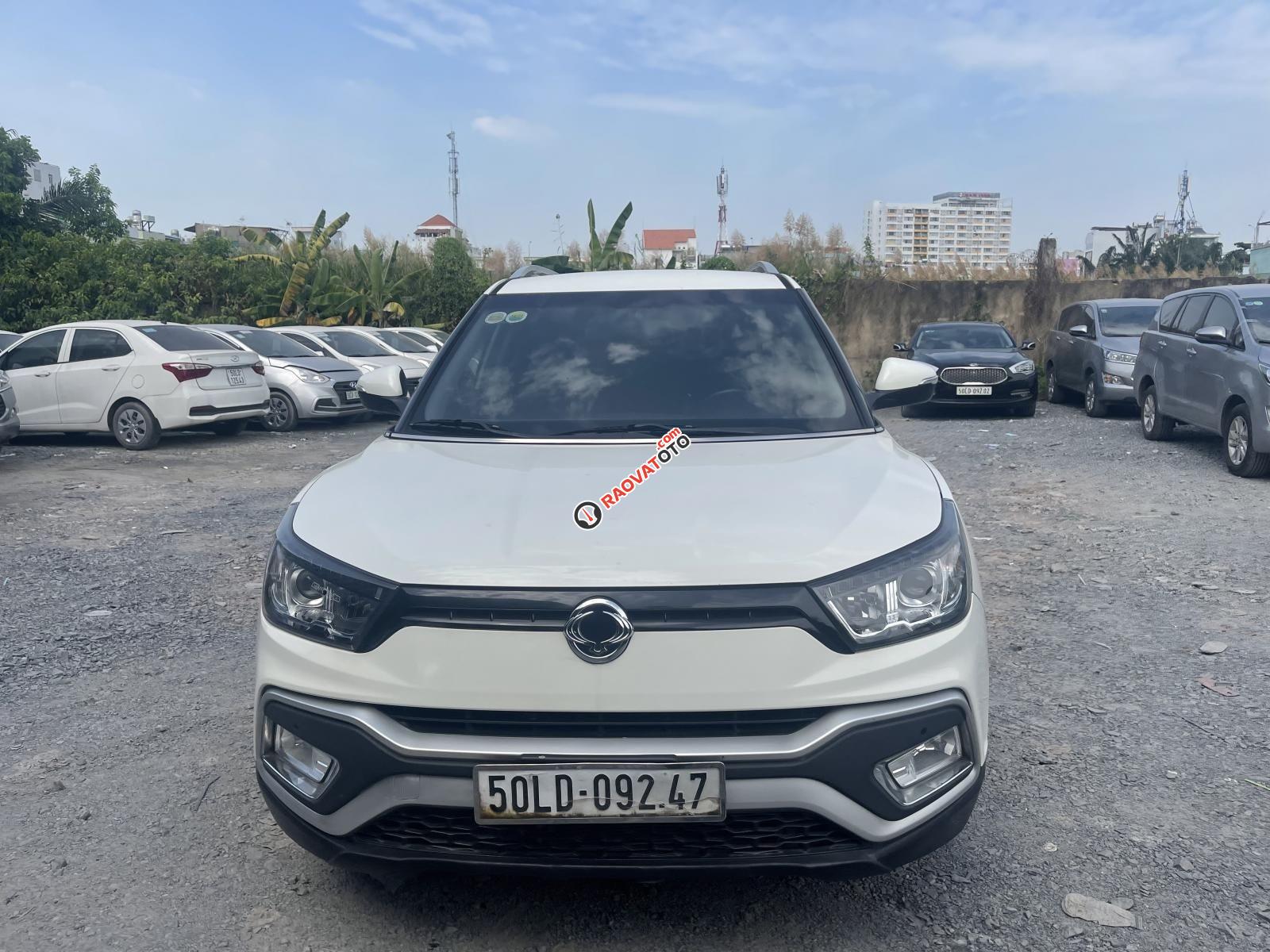 Ssangyong XLV AT nhập bản full, xe chính hãng đi siêu đẹp-11