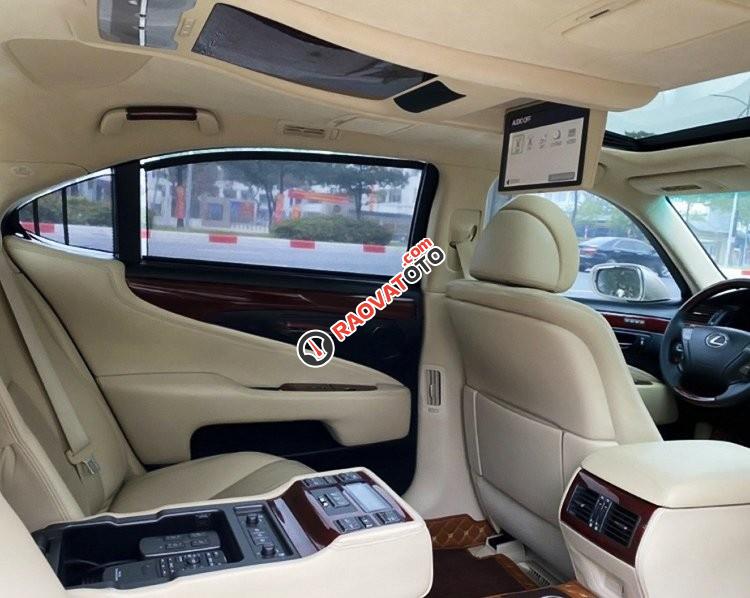 Bán Lexus LS 600hL sản xuất 2011, màu vàng, nhập khẩu nguyên chiếc-4