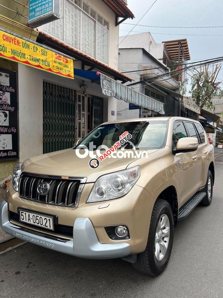 Bán xe Toyota Land Cruiser Prado TXL sản xuất năm 2010, màu vàng, nhập khẩu nguyên chiếc-1