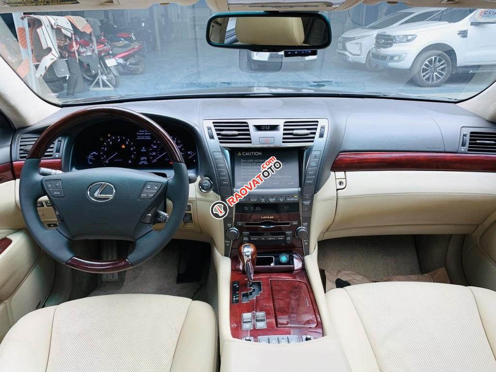 Xe cực sang và mới, biển thành phố-14