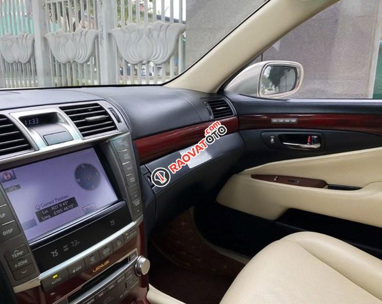 Bán Lexus LS 600hL sản xuất 2011, màu vàng, nhập khẩu nguyên chiếc-1