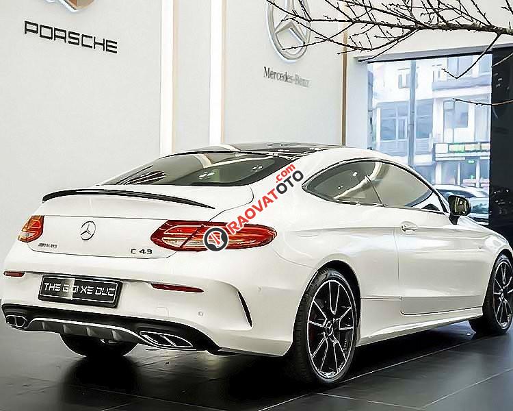 Bán ô tô Mercedes C43 3.0 V6 năm 2018, màu trắng, nhập khẩu-4