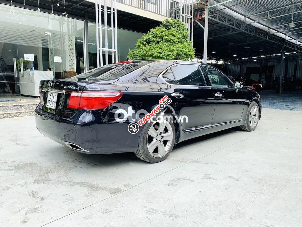 Màu đen, nhập khẩu nguyên chiếc-7