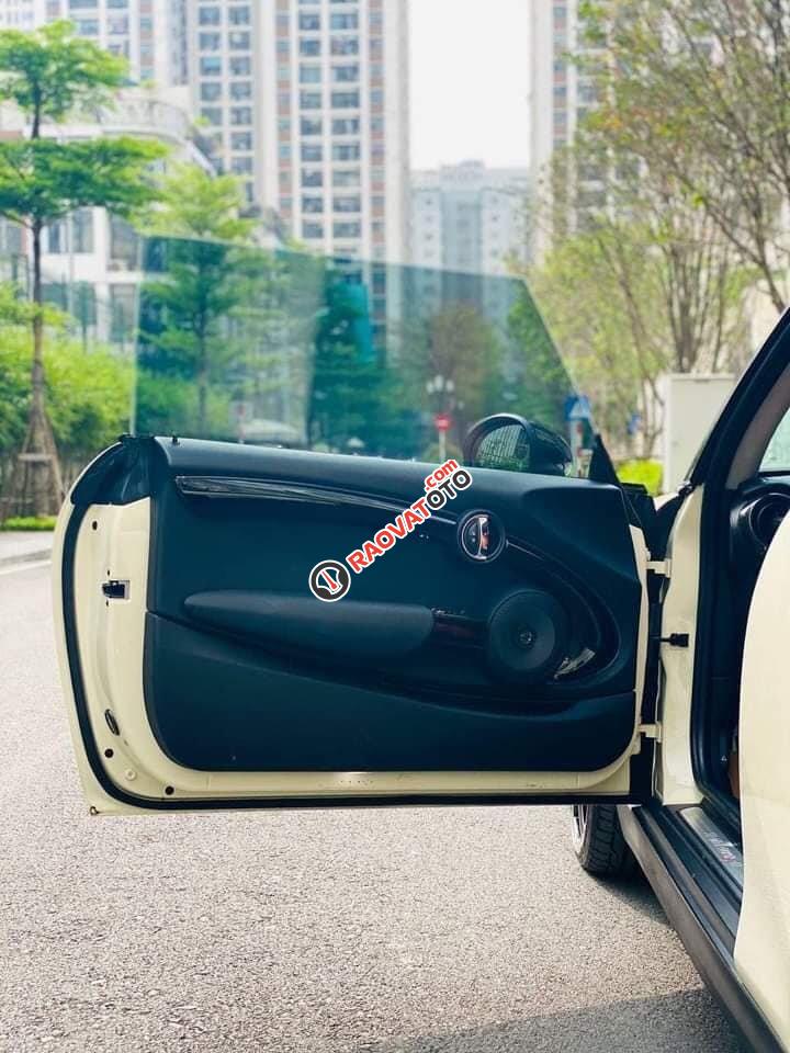 Màu trắng, nhập khẩu nguyên chiếc-9