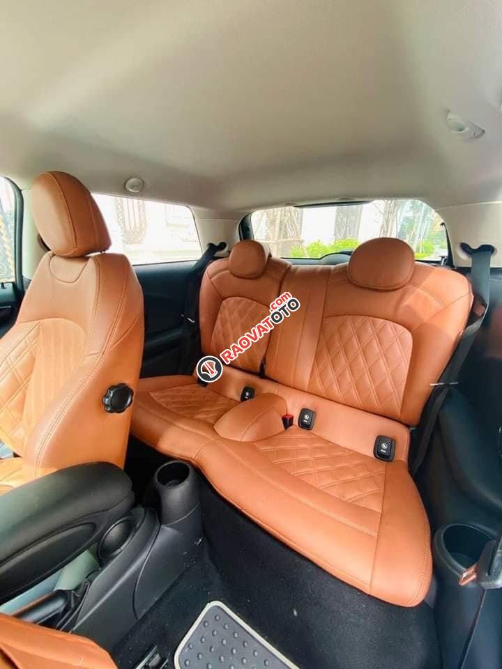 Màu trắng, nhập khẩu nguyên chiếc-6