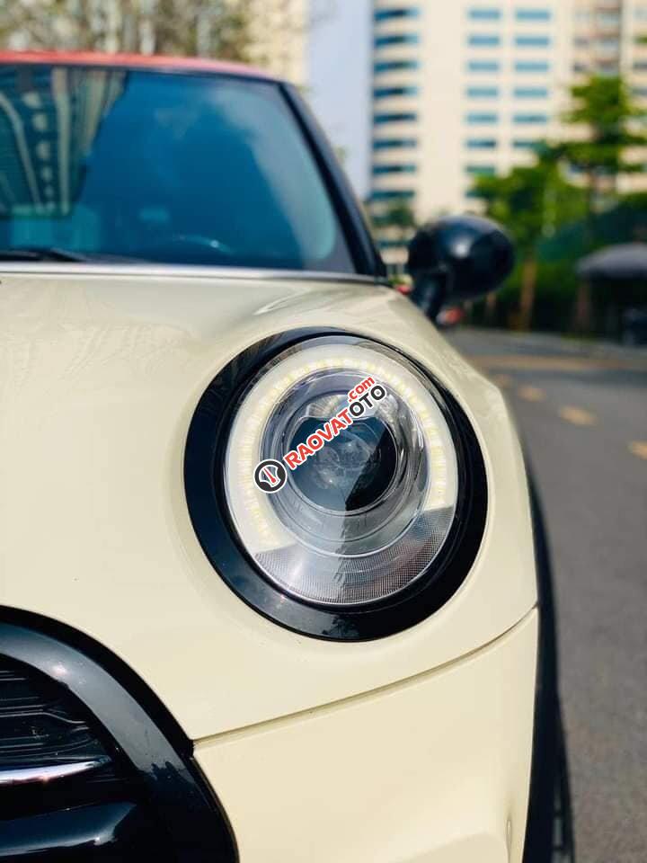 Màu trắng, nhập khẩu nguyên chiếc-22