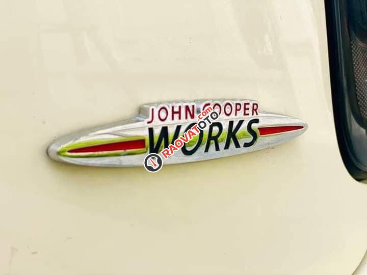 Màu trắng, nhập khẩu nguyên chiếc-14